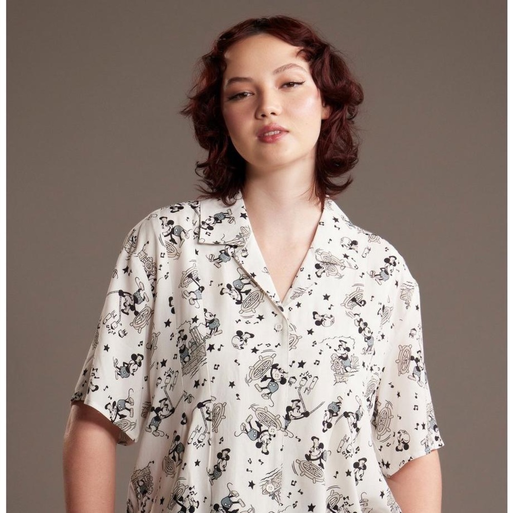 Her Universe Disney Steamboat Willie Girls Woven Button-Up NWT size L